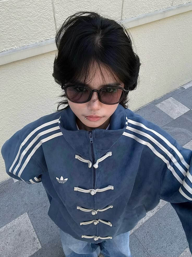 close for cny jacket